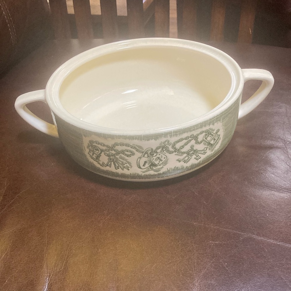 Vintage Royal China The Old Curiosity Shop Cream Ceramic Serving Bowl